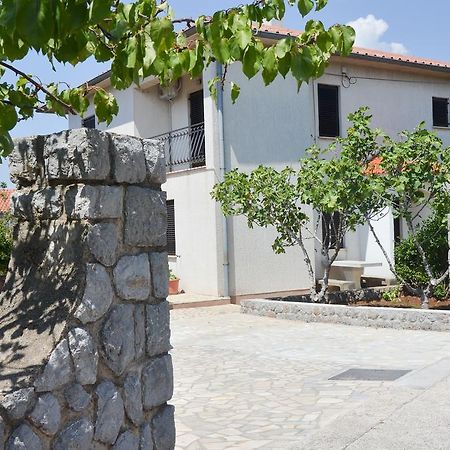 Apartments Nikola Senj  Eksteriør bilde